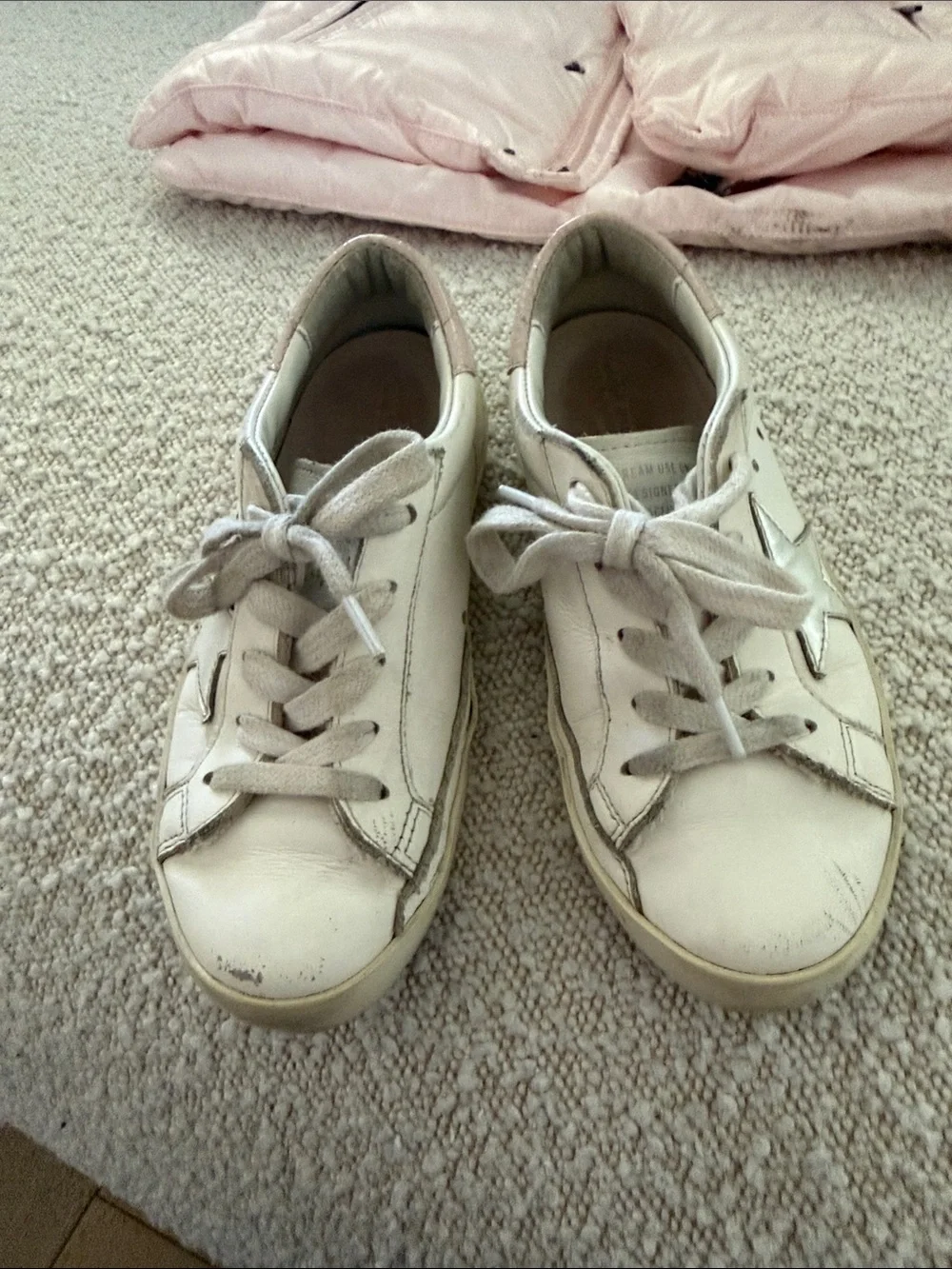 Golden Goose White Low-Top Sneakers with Pink Heel and Star